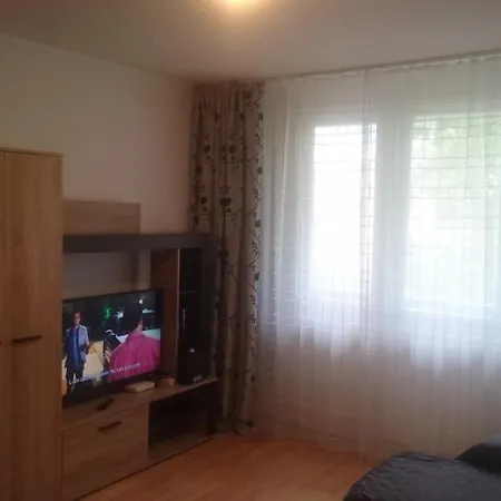Apartment Dr. Taberei, 2 Rooms, 2-4 Guests